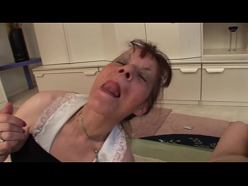 ❤️ Dua nenek dan satu kakek memiliki threesome ❤ Video anal di id.nomescriativos.top